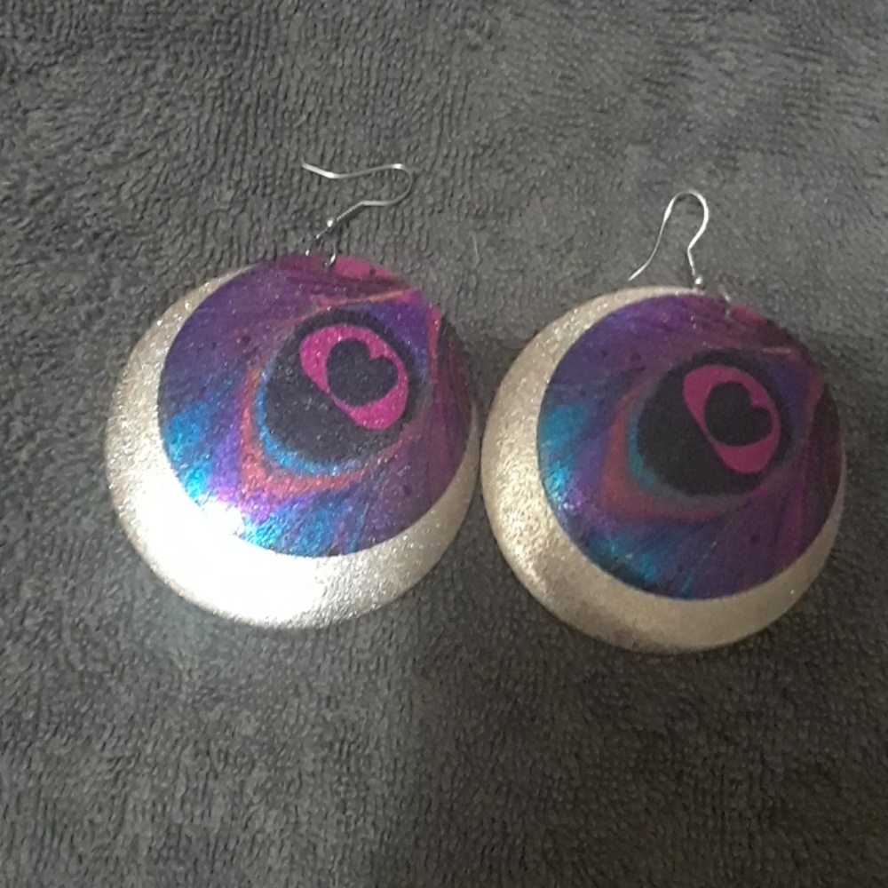 Peacock feather metal earrings